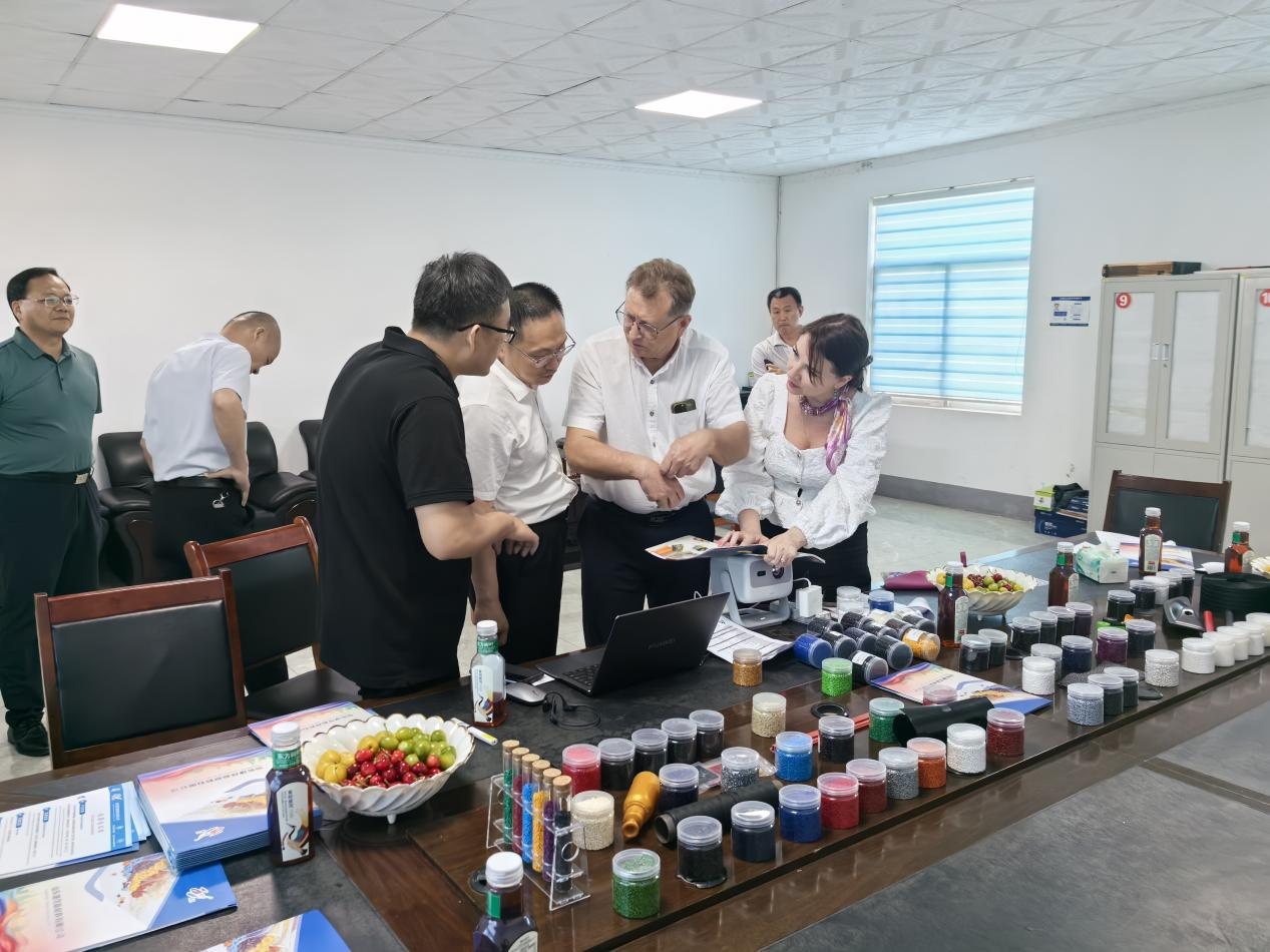 对接交流促发展，携手共进提品质